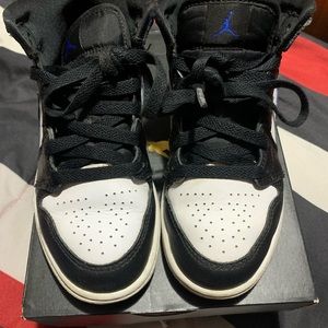 Jordan 1 mid